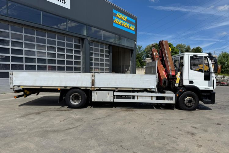 Iveco Eurocargo 160E28 Fassi 135-4 - Autokran: das Bild 4 Iveco Eurocargo 160E28 Fassi 135-4 - Autokran: das Bild 4