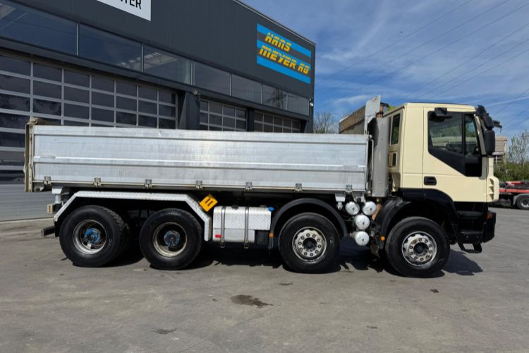 Iveco Trakker 450 8x4 - Kipper: das Bild 5 Iveco Trakker 450 8x4 - Kipper: das Bild 5