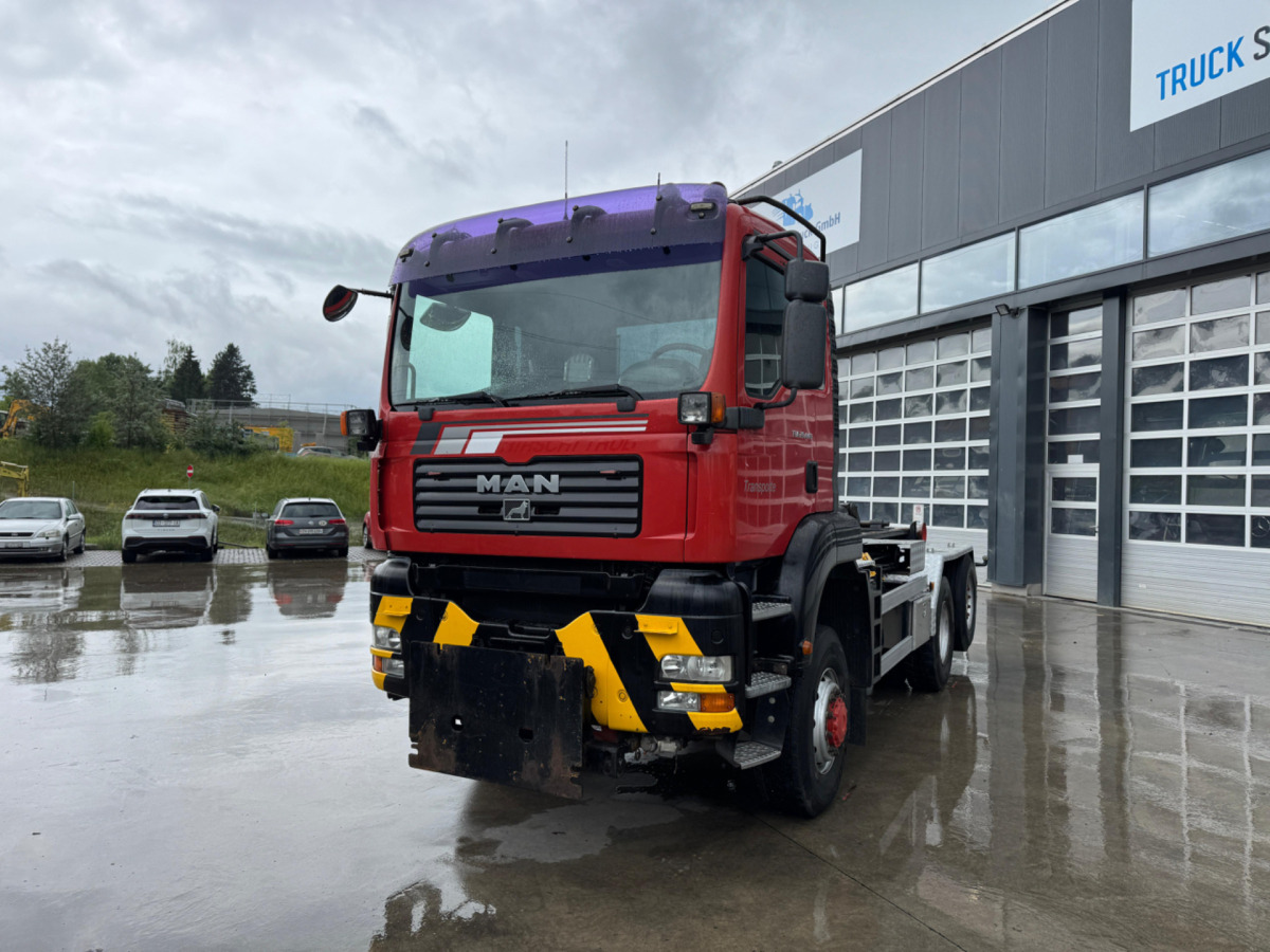 MAN TGA 28.440 6x4/4 AHK - Abrollkipper: das Bild 1 MAN TGA 28.440 6x4/4 AHK - Abrollkipper: das Bild 1