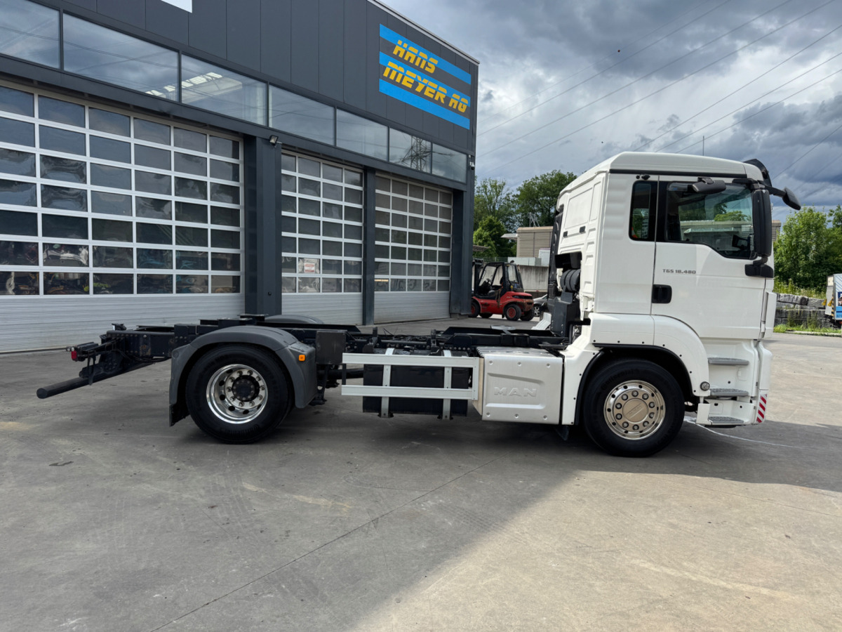 MAN TGS 18.480 - Fahrgestell LKW: das Bild 4 MAN TGS 18.480 - Fahrgestell LKW: das Bild 4