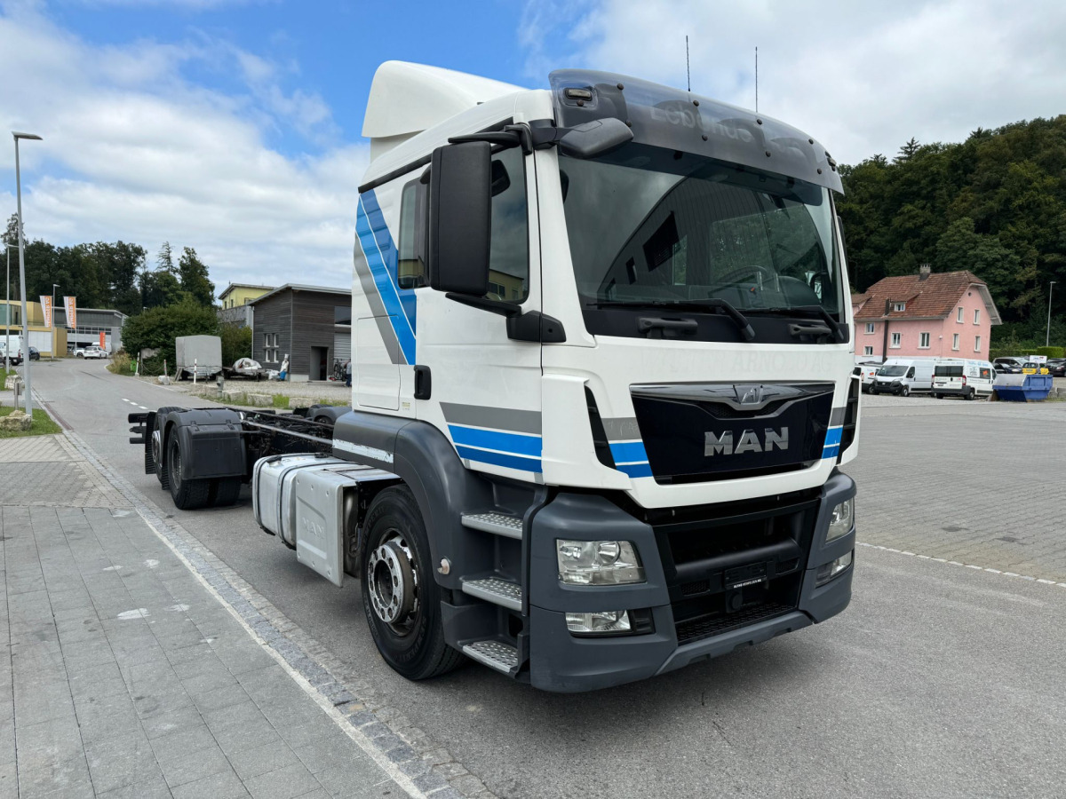 MAN TGS 26.440 6x2 Chassis - Fahrgestell LKW: das Bild 3 MAN TGS 26.440 6x2 Chassis - Fahrgestell LKW: das Bild 3