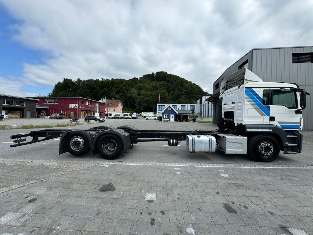 MAN TGS 26.440 6x2 Chassis - Fahrgestell LKW: das Bild 4 MAN TGS 26.440 6x2 Chassis - Fahrgestell LKW: das Bild 4