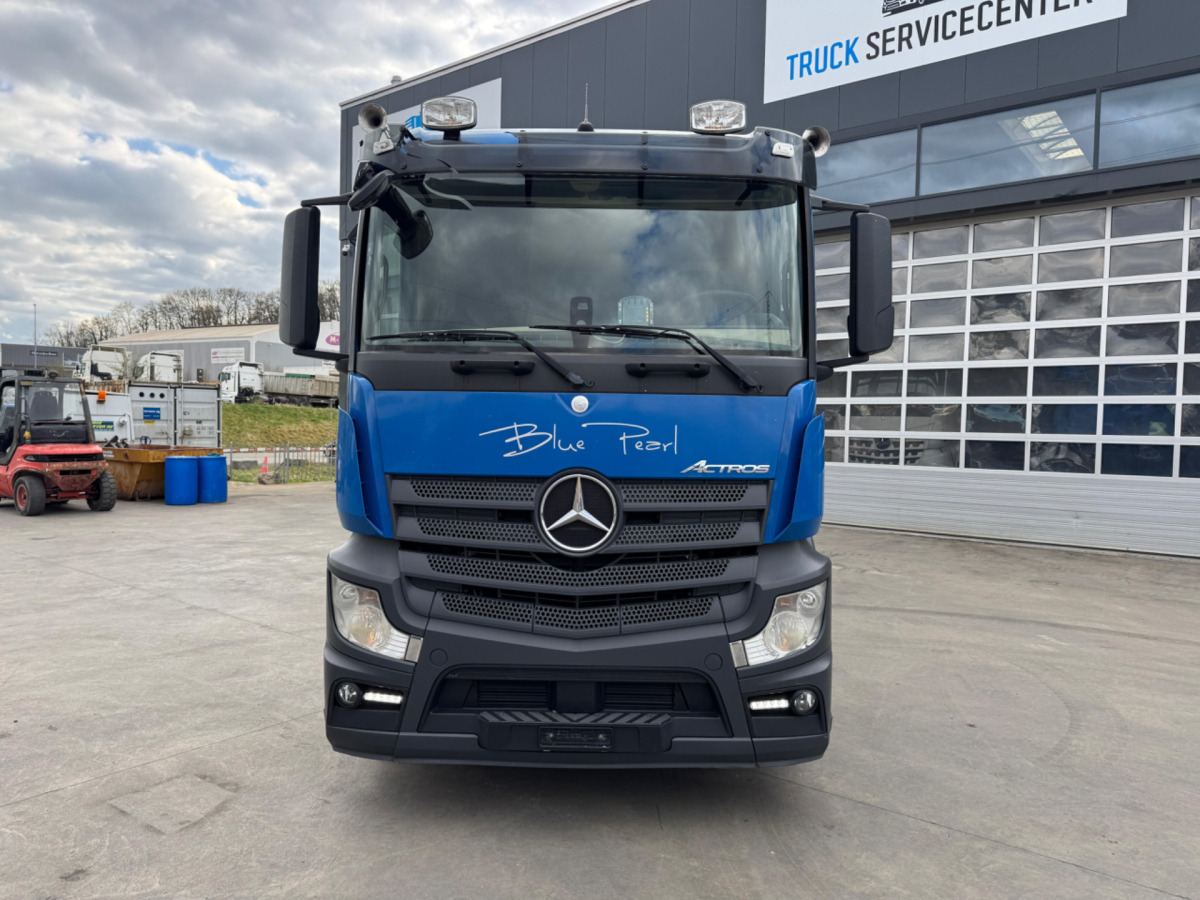MERCEDES Actros 2545 6x2 - Fahrgestell LKW: das Bild 2 MERCEDES Actros 2545 6x2 - Fahrgestell LKW: das Bild 2