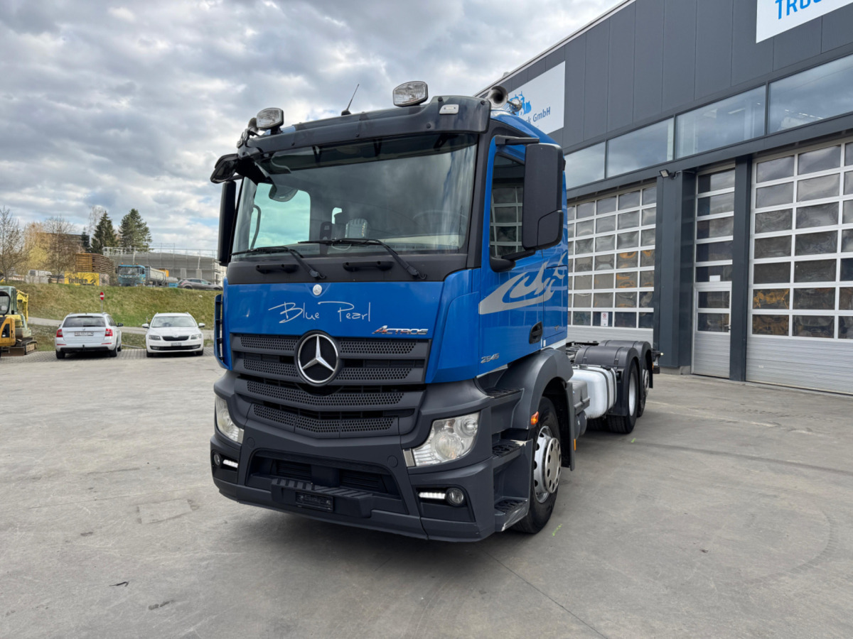 MERCEDES Actros 2545 6x2 - Fahrgestell LKW: das Bild 1 MERCEDES Actros 2545 6x2 - Fahrgestell LKW: das Bild 1