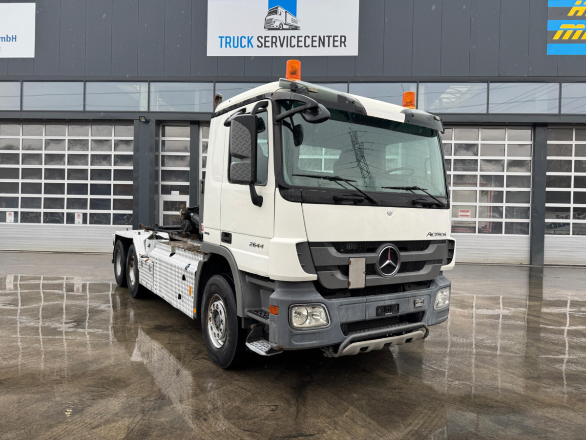MERCEDES Actros 2644 6x4 Hiab - Abrollkipper: das Bild 2 MERCEDES Actros 2644 6x4 Hiab - Abrollkipper: das Bild 2