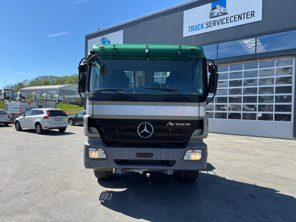 MERCEDES Actros 3244 8x4 Hiab 26T AHK - Abrollkipper: das Bild 4 MERCEDES Actros 3244 8x4 Hiab 26T AHK - Abrollkipper: das Bild 4