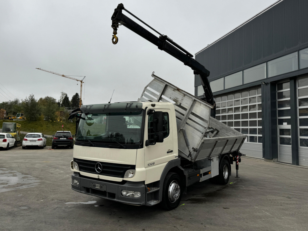 MERCEDES Atego 1329 4x2 Hiab 088-2 - Kipper, Autokran: das Bild 1 MERCEDES Atego 1329 4x2 Hiab 088-2 - Kipper, Autokran: das Bild 1