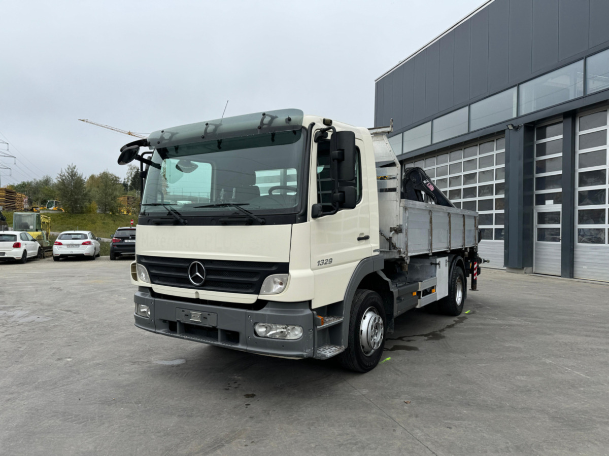 MERCEDES Atego 1329 4x2 Hiab 088-2 - Kipper, Autokran: das Bild 2 MERCEDES Atego 1329 4x2 Hiab 088-2 - Kipper, Autokran: das Bild 2