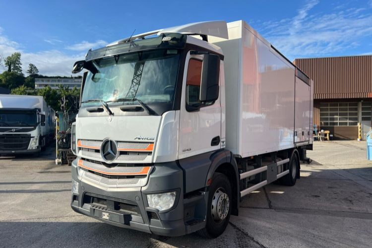 Mercedes-Benz 4x Antos 1843 4x2 Kühler - Kühlkoffer LKW: das Bild 1 Mercedes-Benz 4x Antos 1843 4x2 Kühler - Kühlkoffer LKW: das Bild 1