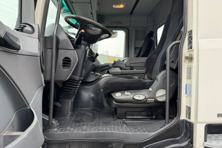 Abrollkipper Mercedes-Benz Actros 2644 6x4 Hiab: das Bild 11