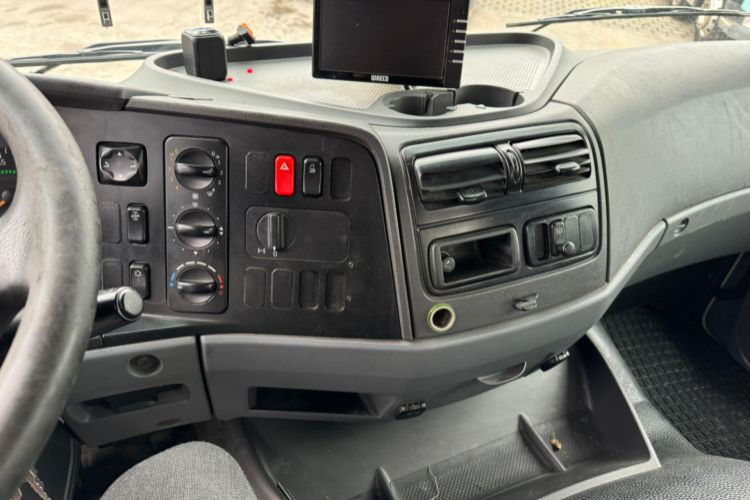 Kipper, Autokran Mercedes-Benz Atego 1329 4x2 Hiab 088-2: das Bild 19