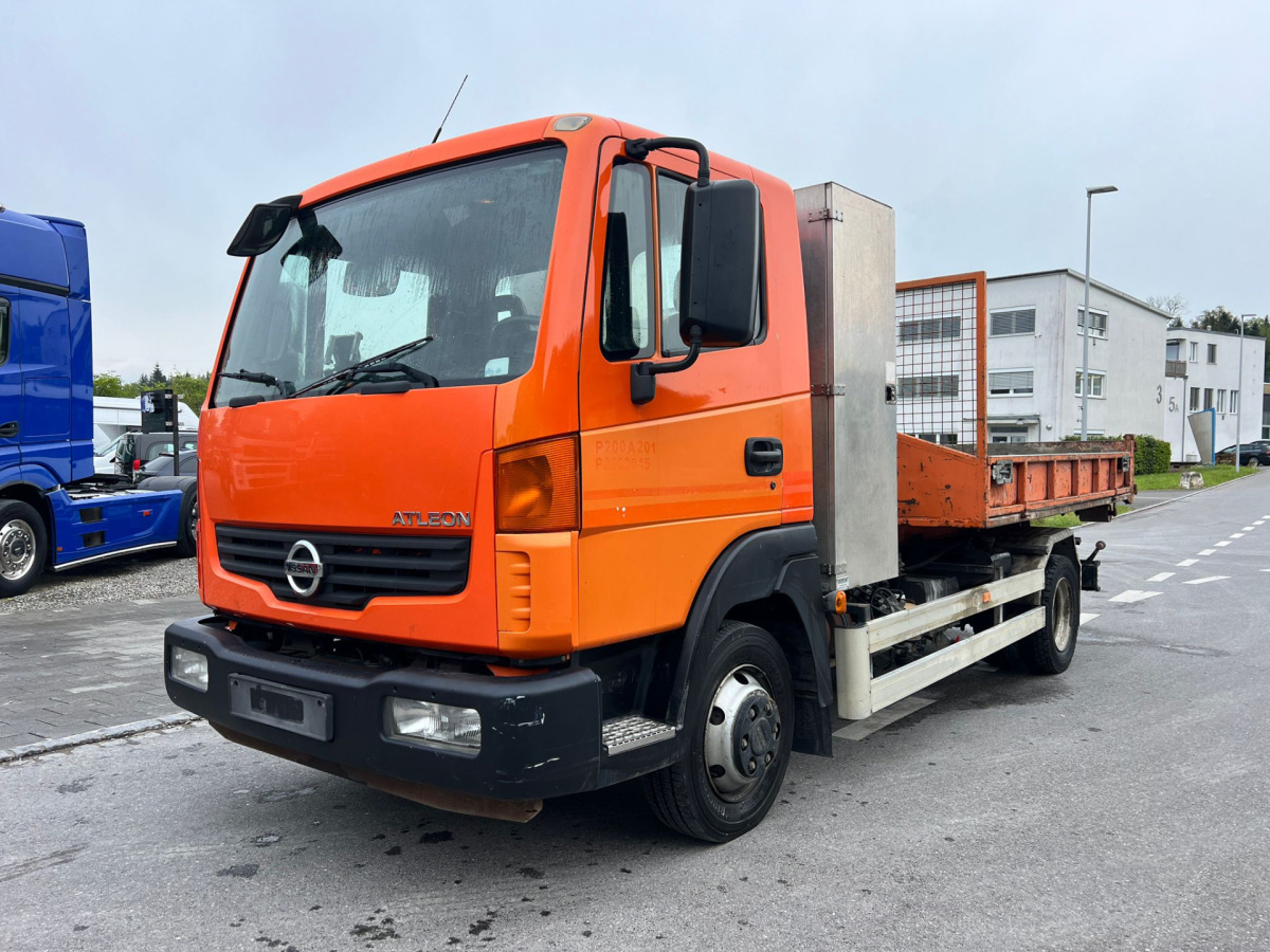 NISSAN Atleon 80.19 4x2 Hooklift - Abrollkipper: das Bild 2 NISSAN Atleon 80.19 4x2 Hooklift - Abrollkipper: das Bild 2