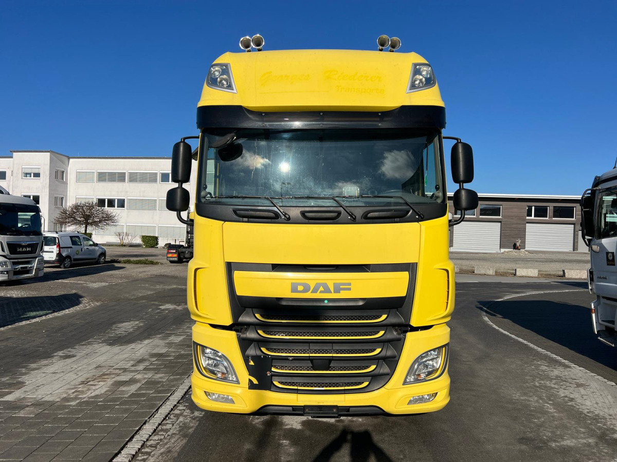 DAF XF510 4x2 - Sattelzugmaschine: das Bild 2 DAF XF510 4x2 - Sattelzugmaschine: das Bild 2
