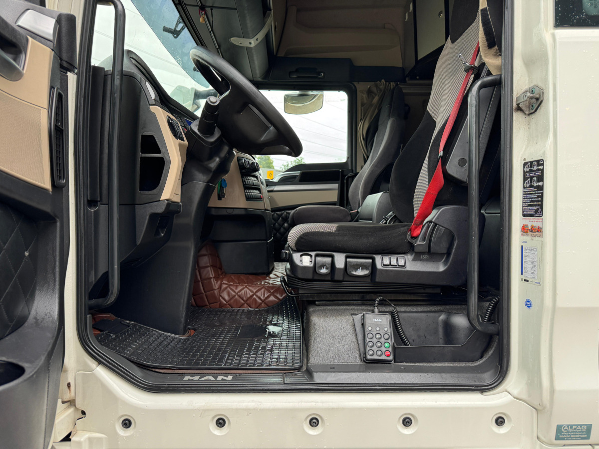Sattelzugmaschine MAN TGX 18.460 GHH Kompressor: das Bild 9 Sattelzugmaschine MAN TGX 18.460 GHH Kompressor: das Bild 9