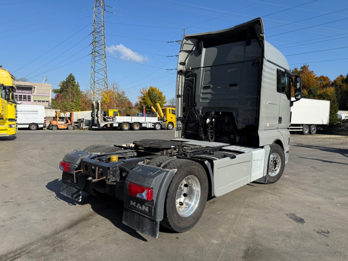 MAN TGX 18.500 4x2 (Engine defect) - Sattelzugmaschine: das Bild 5 MAN TGX 18.500 4x2 (Engine defect) - Sattelzugmaschine: das Bild 5