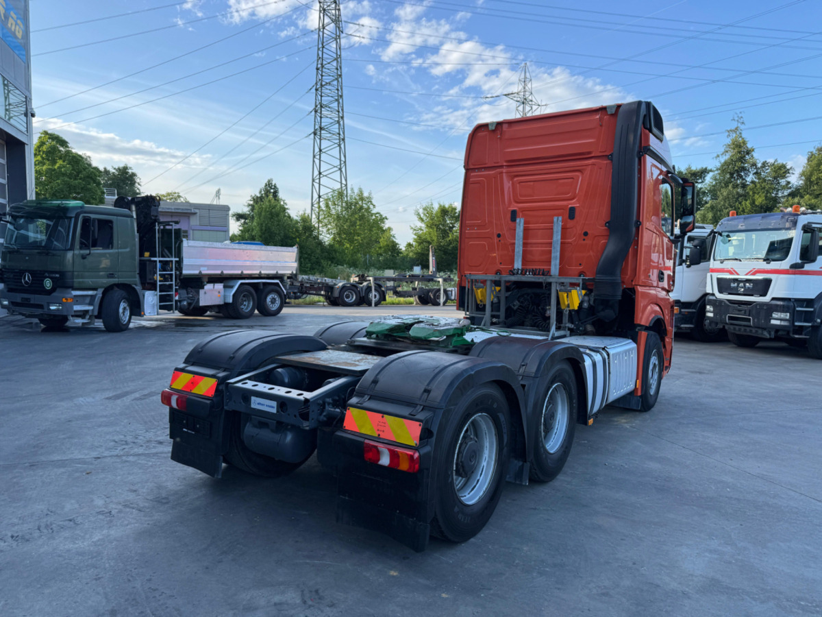 MERCEDES Actros 3358 6x4 120T - Sattelzugmaschine: das Bild 5 MERCEDES Actros 3358 6x4 120T - Sattelzugmaschine: das Bild 5