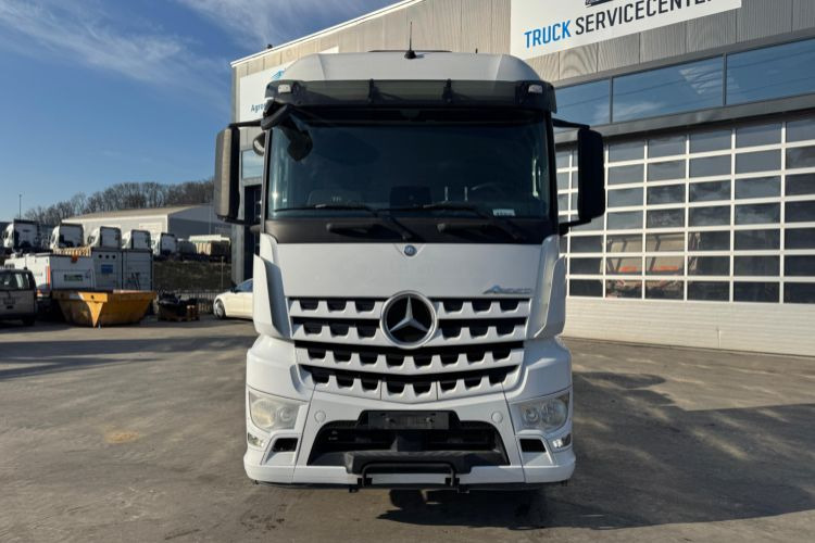 Mercedes-Benz Arocs 1851 4x4H Kipphydraulik - Sattelzugmaschine: das Bild 2 Mercedes-Benz Arocs 1851 4x4H Kipphydraulik - Sattelzugmaschine: das Bild 2