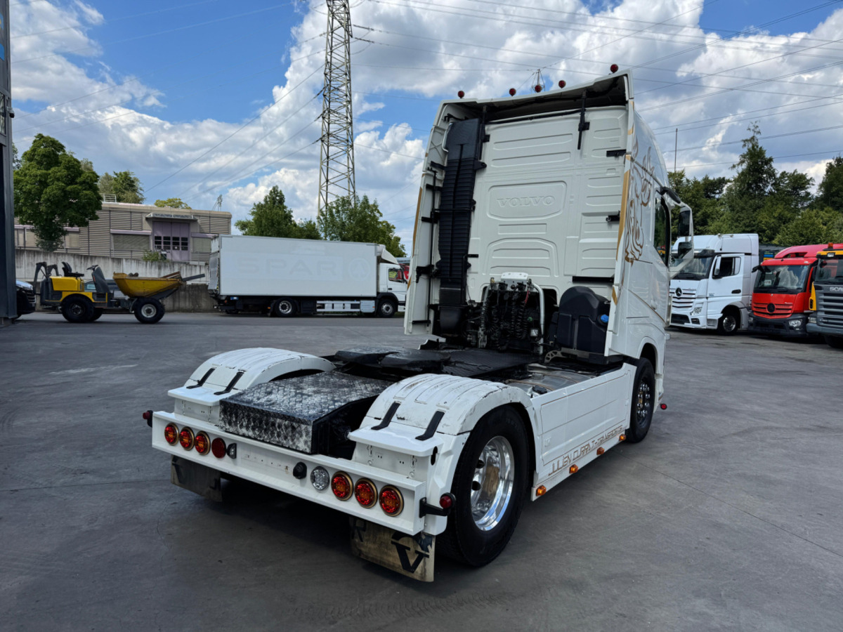 VOLVO FH-460 4x2 - Sattelzugmaschine: das Bild 5 VOLVO FH-460 4x2 - Sattelzugmaschine: das Bild 5
