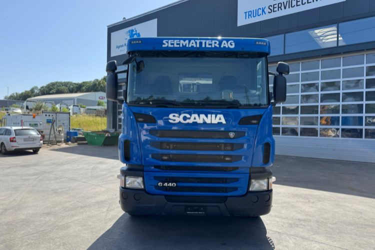 Scania G440 8x4 Moser - Abrollkipper: das Bild 2 Scania G440 8x4 Moser - Abrollkipper: das Bild 2