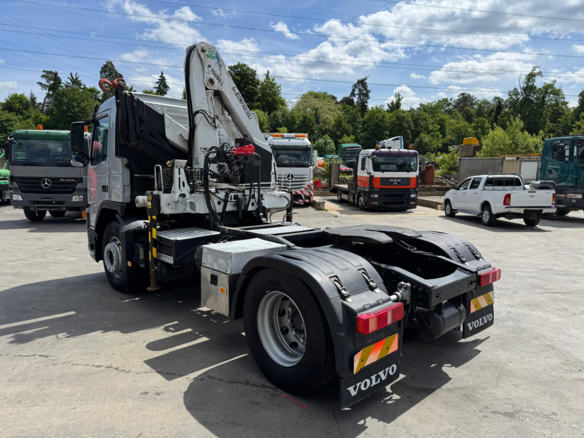 Autokran VOLVO FM-400 4x2 Bonfiglioli 15000-4: das Bild 10