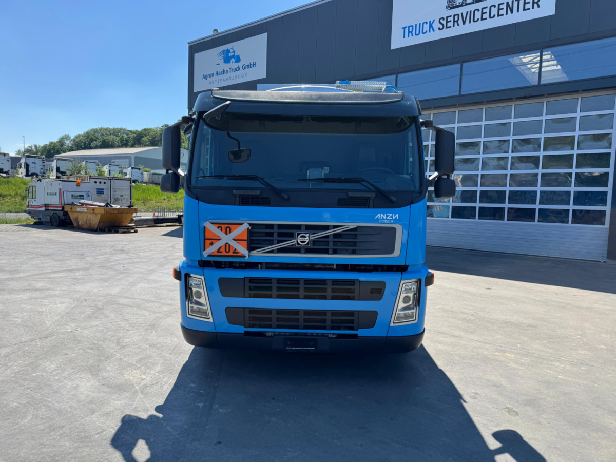 VOLVO FM-500 6x2 Tankwagen - Tankwagen: das Bild 3 VOLVO FM-500 6x2 Tankwagen - Tankwagen: das Bild 3