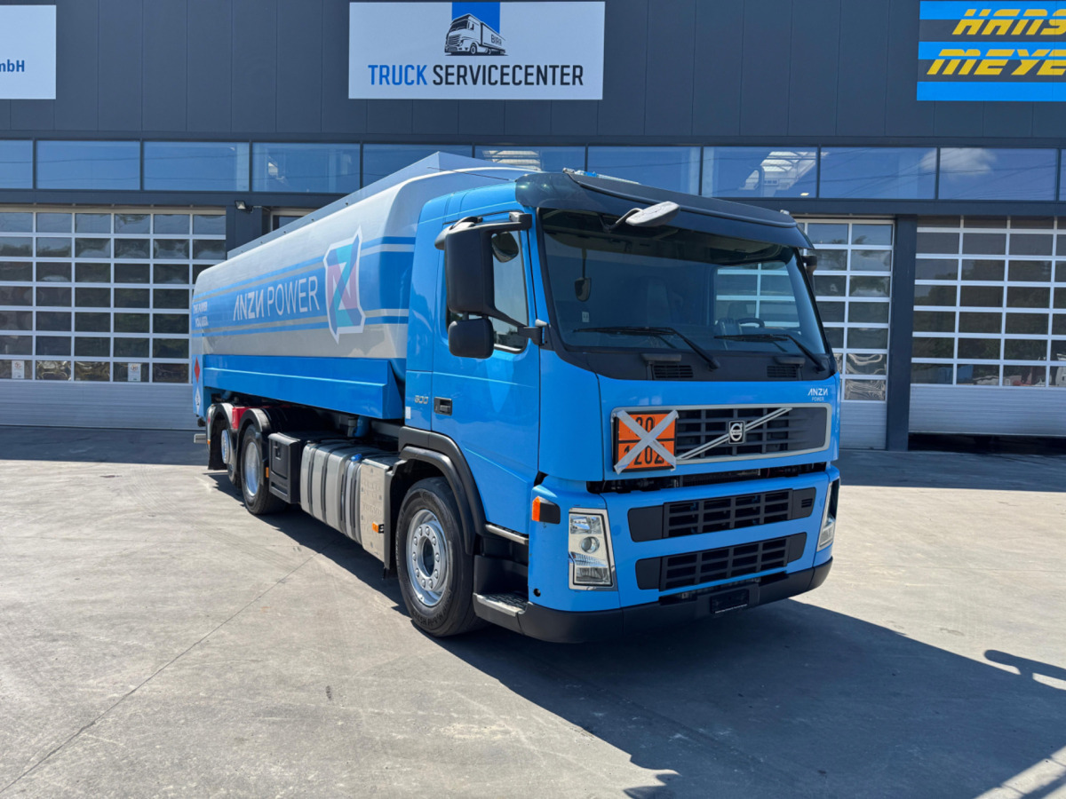 VOLVO FM-500 6x2 Tankwagen - Tankwagen: das Bild 2 VOLVO FM-500 6x2 Tankwagen - Tankwagen: das Bild 2