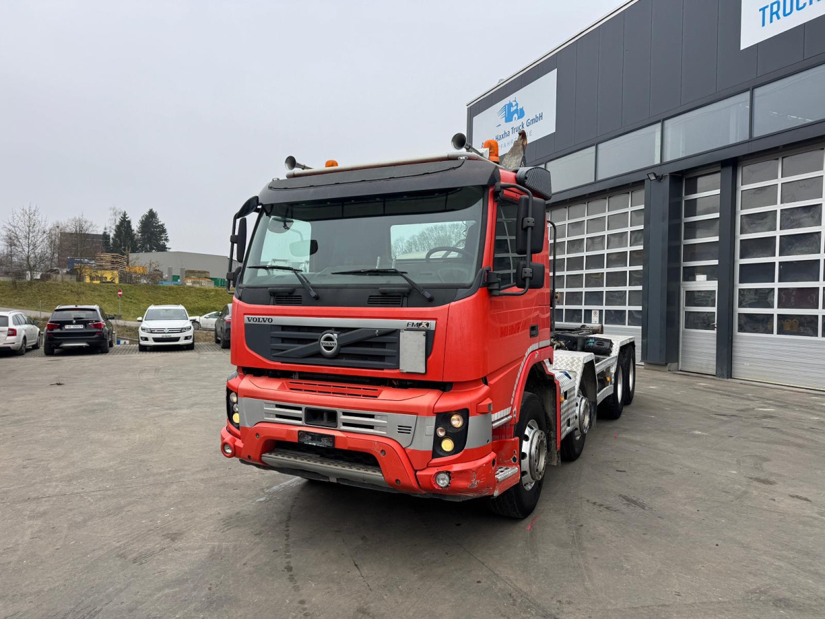 VOLVO FMX-500 8x4 Hiab 26T - Abrollkipper: das Bild 1 VOLVO FMX-500 8x4 Hiab 26T - Abrollkipper: das Bild 1