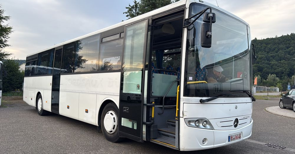 Mercedes-Benz Intouro / Euro 4/ Manual / 59 miejsc / mały przebieg / Cena: 87000 zł netto - Andere Technik: das Bild 1 Mercedes-Benz Intouro / Euro 4/ Manual / 59 miejsc / mały przebieg / Cena: 87000 zł netto - Andere Technik: das Bild 1