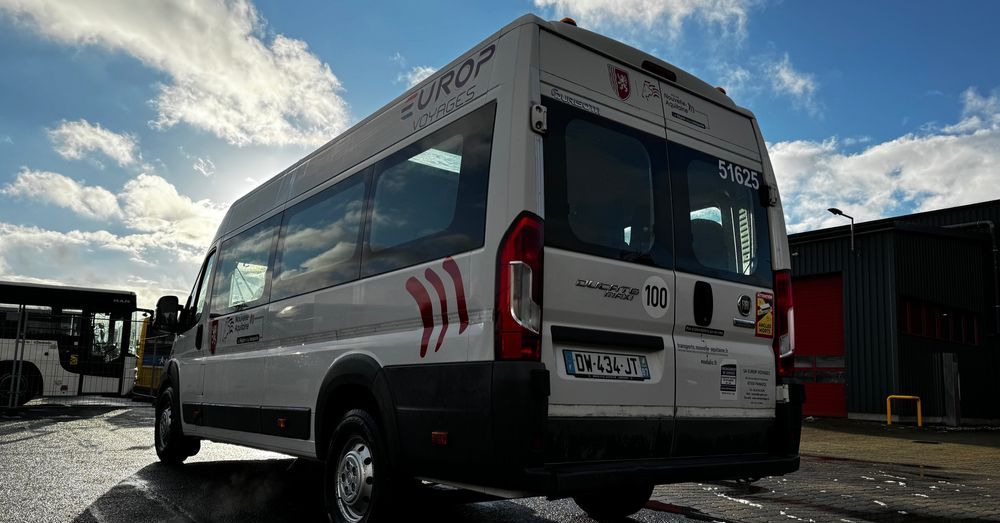 Fiat Ducato / 17 miejsc / EURO 6/ IGŁA !!!/ Cena:75000 zł netto - Kleinbus, Personentransporter: das Bild 4 Fiat Ducato / 17 miejsc / EURO 6/ IGŁA !!!/ Cena:75000 zł netto - Kleinbus, Personentransporter: das Bild 4