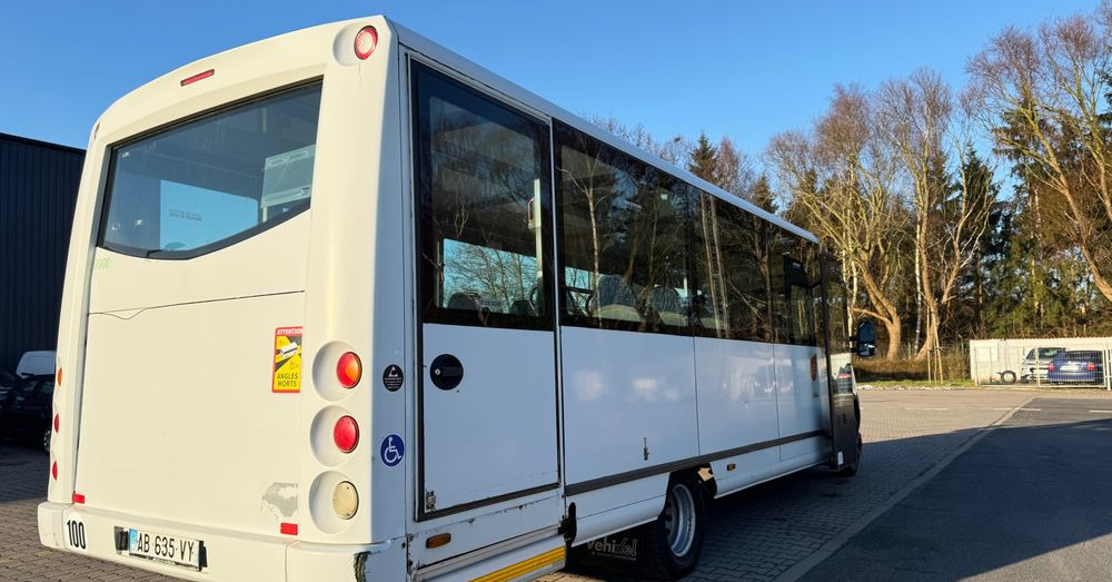Iveco Aptineo / mała klima / 28 miejsc / winda / CENA: 67500 zł netto - Kleinbus, Personentransporter: das Bild 3 Iveco Aptineo / mała klima / 28 miejsc / winda / CENA: 67500 zł netto - Kleinbus, Personentransporter: das Bild 3