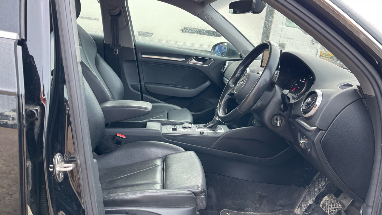 AUDI A3 2.0 35 TDI SPORT - Schrägheck: das Bild 5 AUDI A3 2.0 35 TDI SPORT - Schrägheck: das Bild 5