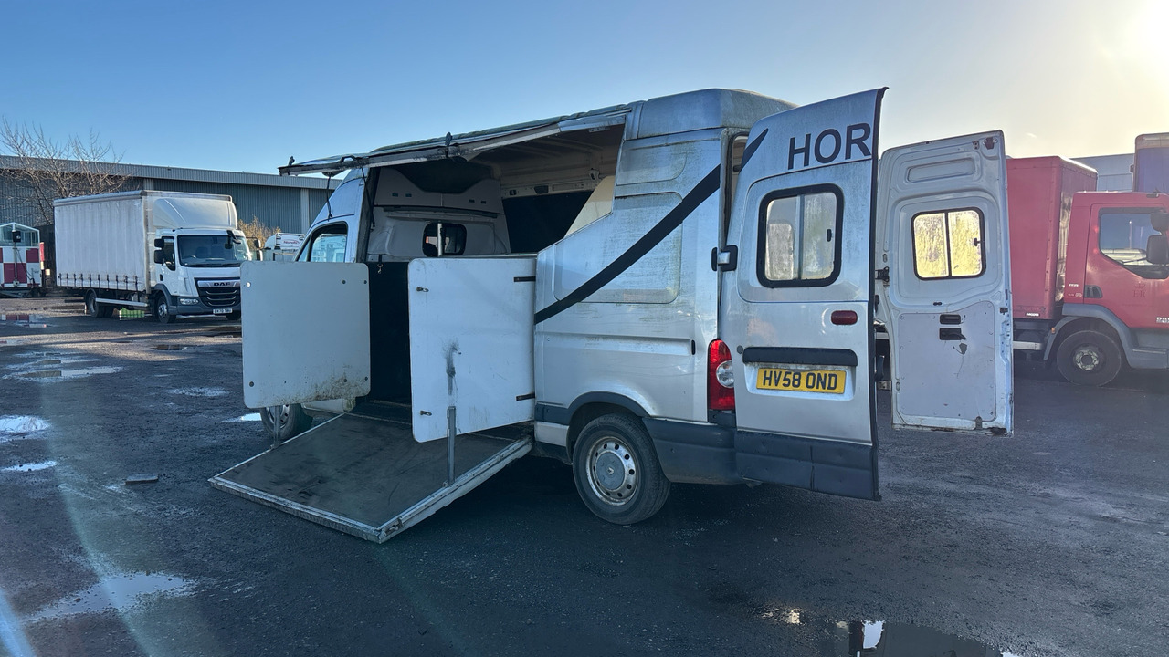 RENAULT MASTER LH35 DCi 120PS - Andere Technik: das Bild 3 RENAULT MASTER LH35 DCi 120PS - Andere Technik: das Bild 3