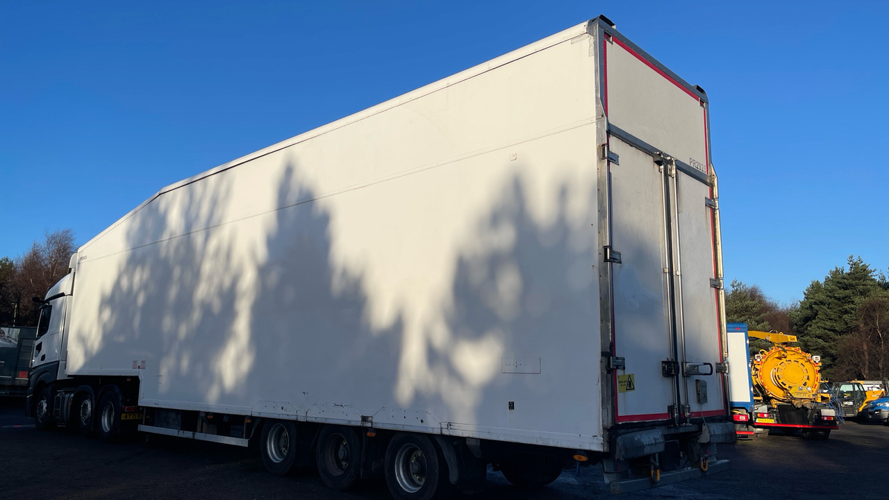 GRAY & ADAMS FRIDGE BOX DOUBLE DECK STEPFRAME - Anhänger: das Bild 4 GRAY & ADAMS FRIDGE BOX DOUBLE DECK STEPFRAME - Anhänger: das Bild 4