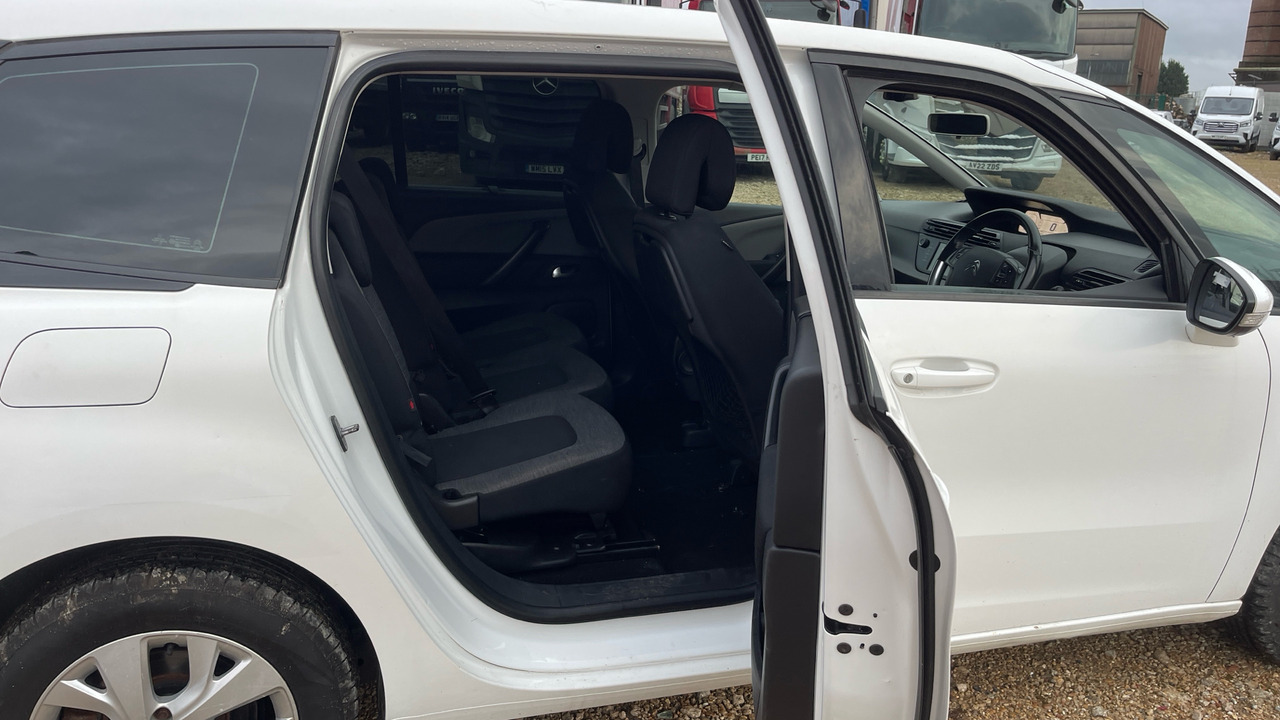 PKW CITROEN GRAND C4 PICASSO 1.6 BLUE HDI 100PS: das Bild 18 PKW CITROEN GRAND C4 PICASSO 1.6 BLUE HDI 100PS: das Bild 18