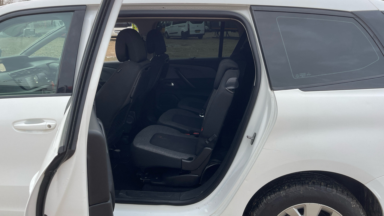 PKW CITROEN GRAND C4 PICASSO 1.6 BLUE HDI 100PS: das Bild 14 PKW CITROEN GRAND C4 PICASSO 1.6 BLUE HDI 100PS: das Bild 14