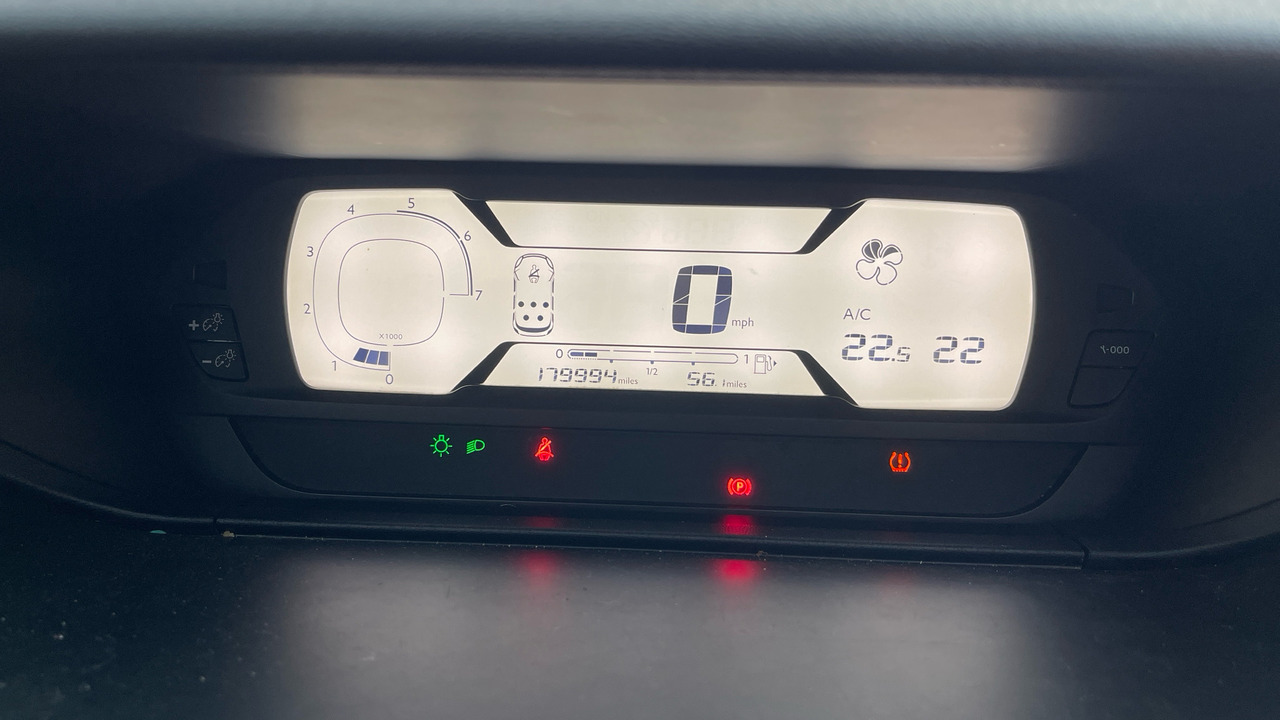 PKW CITROEN GRAND C4 PICASSO 1.6 BLUE HDI 100PS: das Bild 21 PKW CITROEN GRAND C4 PICASSO 1.6 BLUE HDI 100PS: das Bild 21