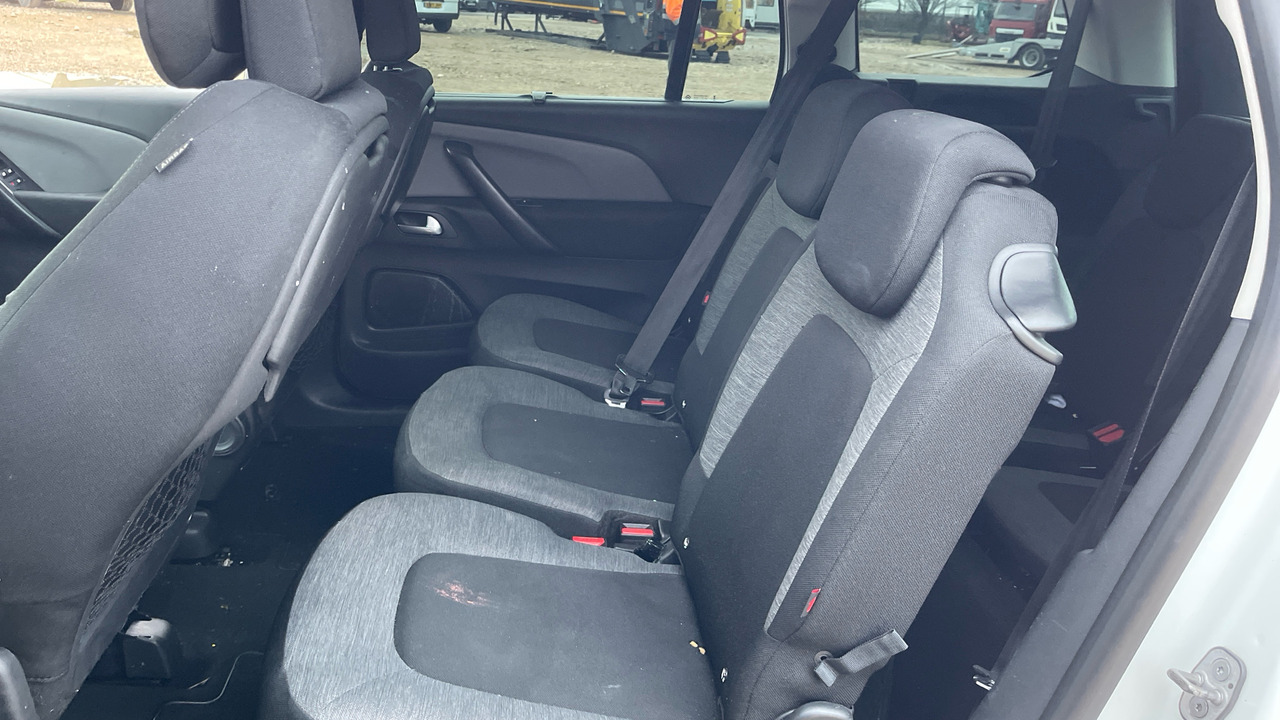 PKW CITROEN GRAND C4 PICASSO 1.6 BLUE HDI 100PS: das Bild 15 PKW CITROEN GRAND C4 PICASSO 1.6 BLUE HDI 100PS: das Bild 15