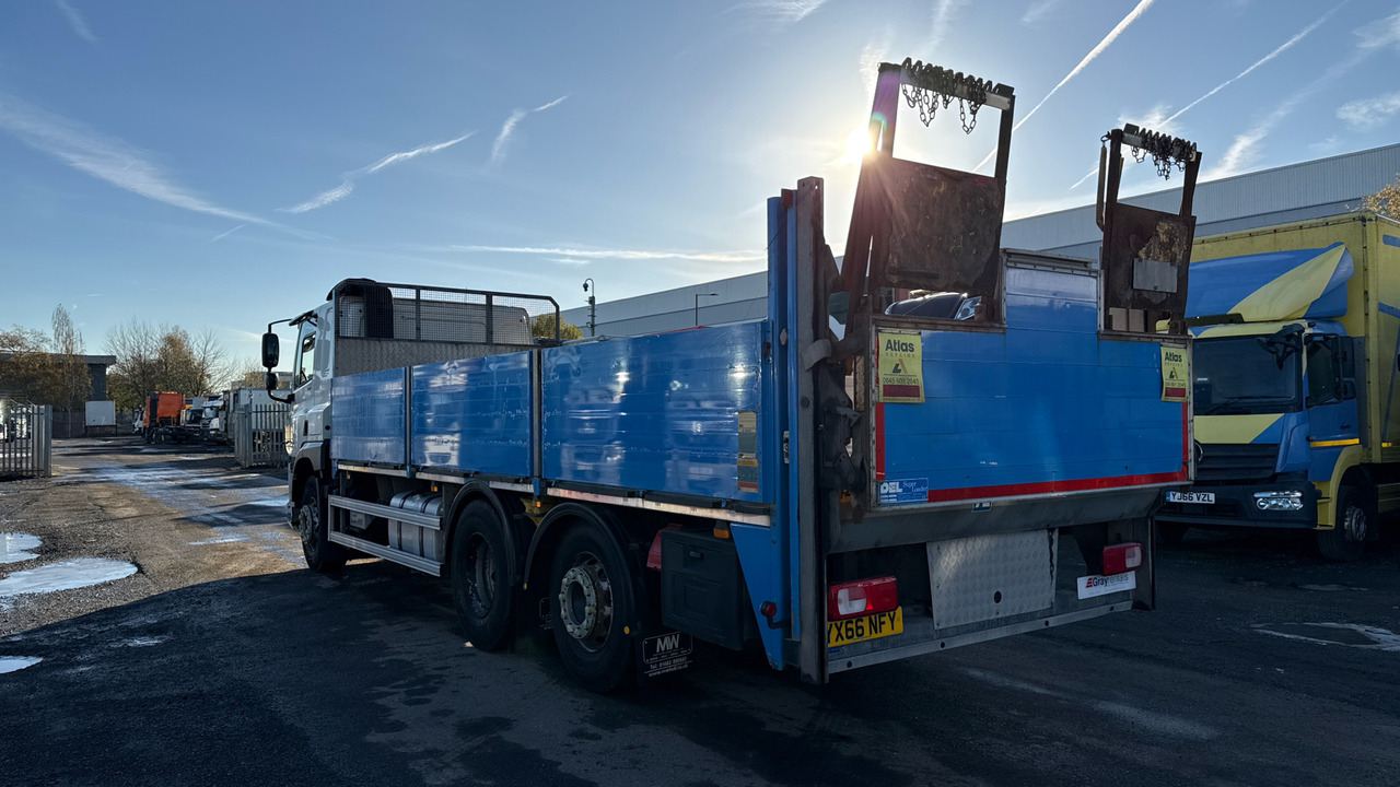 DAF CF 330 - Pritsche LKW: das Bild 3 DAF CF 330 - Pritsche LKW: das Bild 3