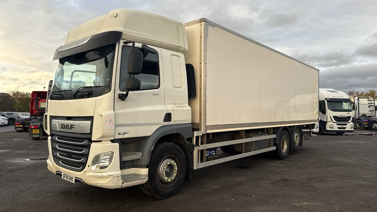 DAF CF 340 - Koffer LKW: das Bild 2 DAF CF 340 - Koffer LKW: das Bild 2