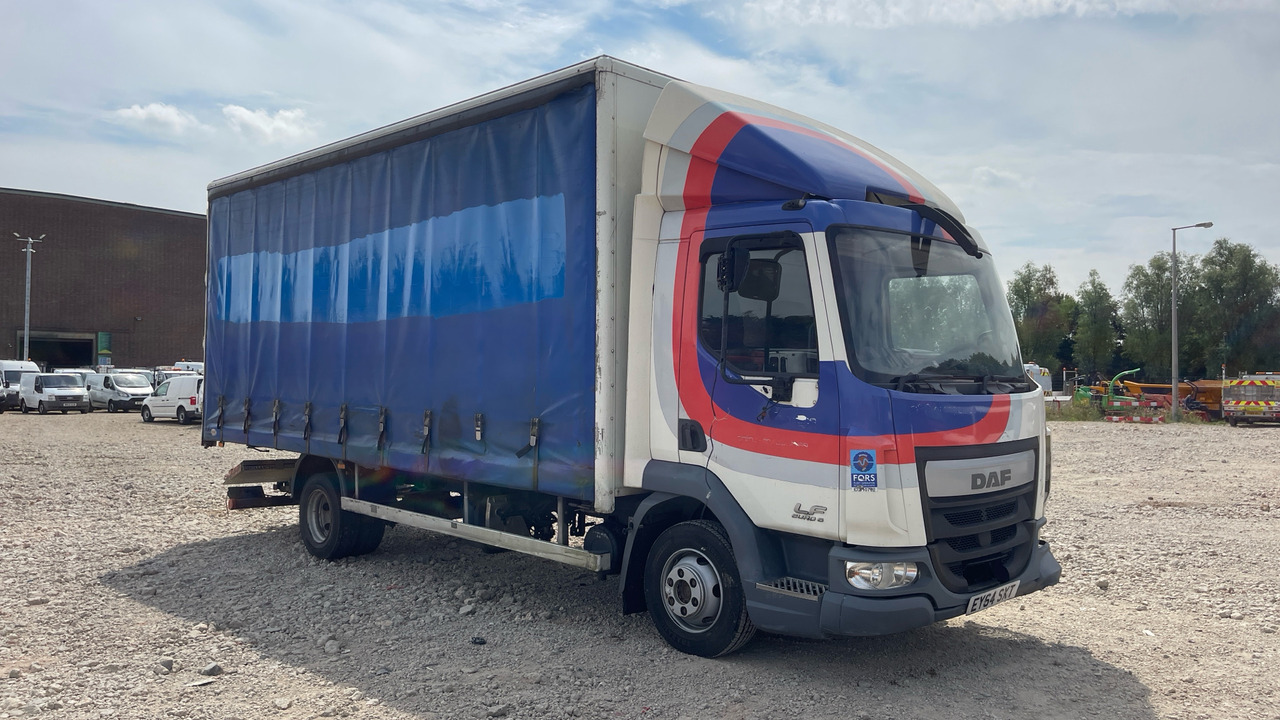 DAF LF 150 - Plane LKW: das Bild 2 DAF LF 150 - Plane LKW: das Bild 2
