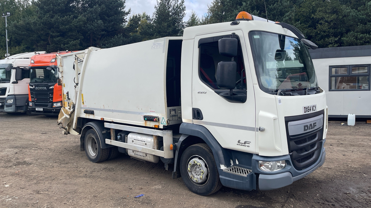 DAF LF 220 - Müllwagen: das Bild 1 DAF LF 220 - Müllwagen: das Bild 1