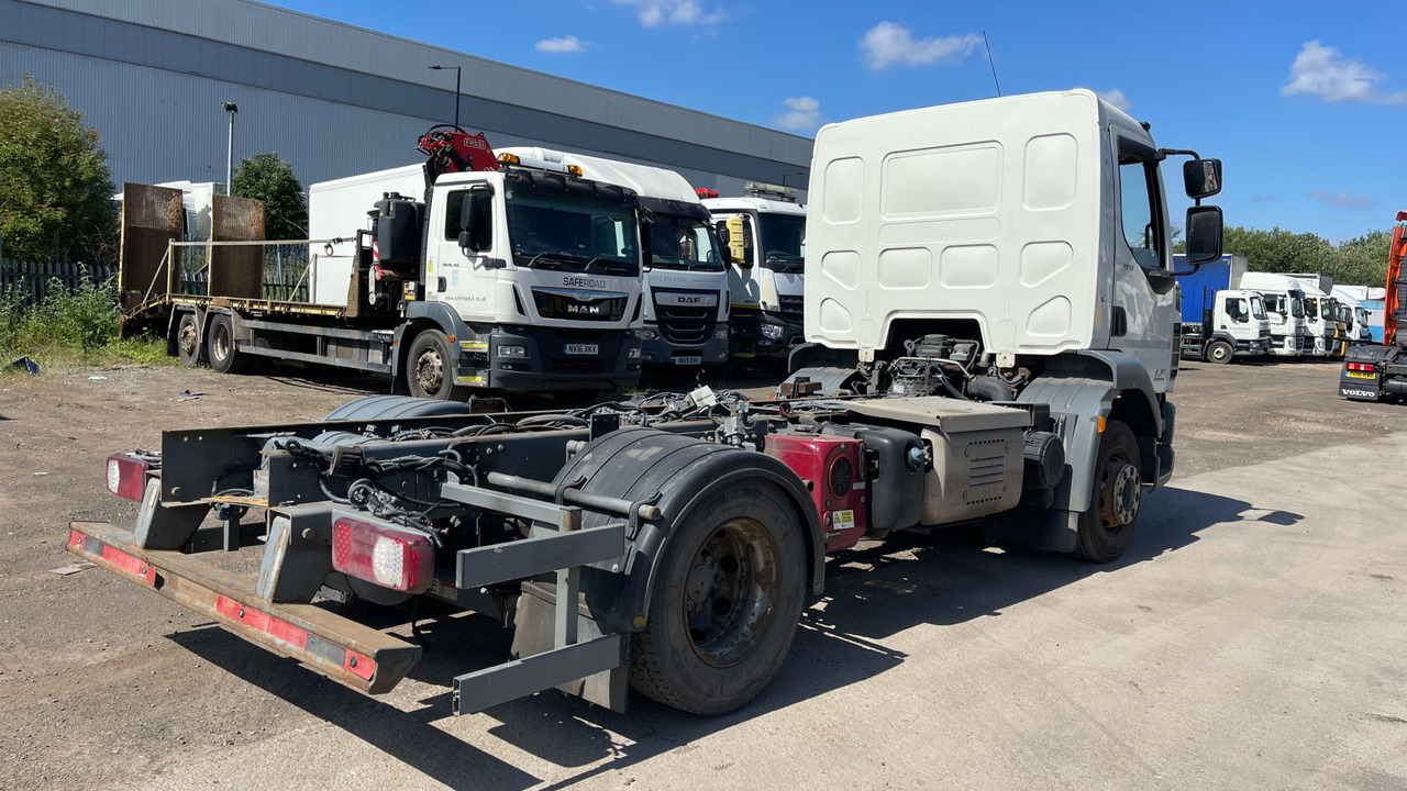 DAF LF 220 - Fahrgestell LKW: das Bild 4 DAF LF 220 - Fahrgestell LKW: das Bild 4