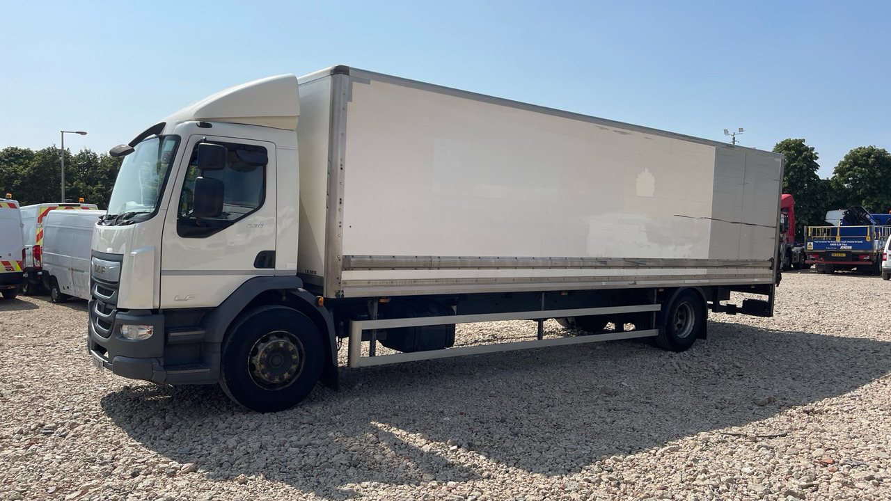 DAF LF 230 - Koffer LKW: das Bild 2 DAF LF 230 - Koffer LKW: das Bild 2