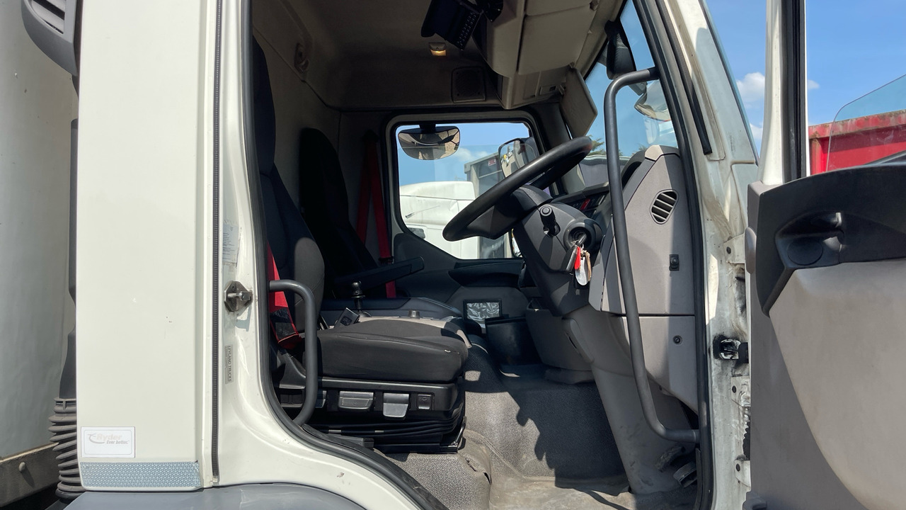 DAF LF 230 - Koffer LKW: das Bild 5 DAF LF 230 - Koffer LKW: das Bild 5
