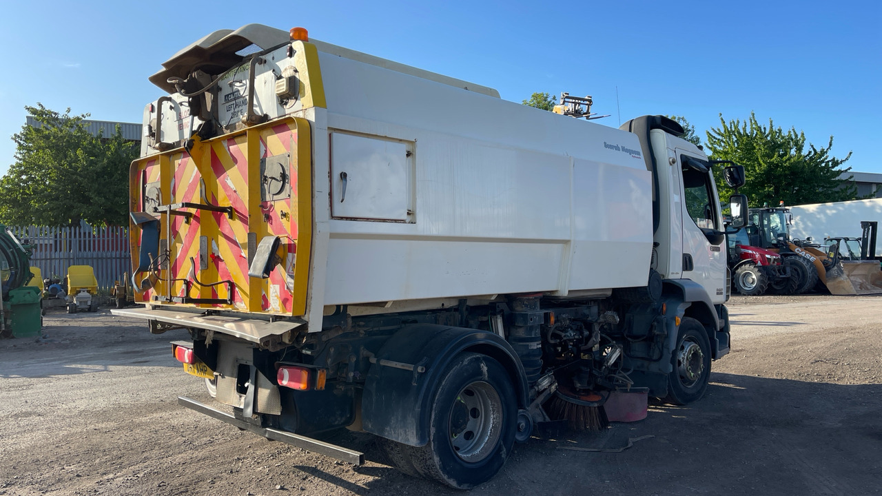 DAF LF 55.220 - Kehrmaschine: das Bild 4 DAF LF 55.220 - Kehrmaschine: das Bild 4