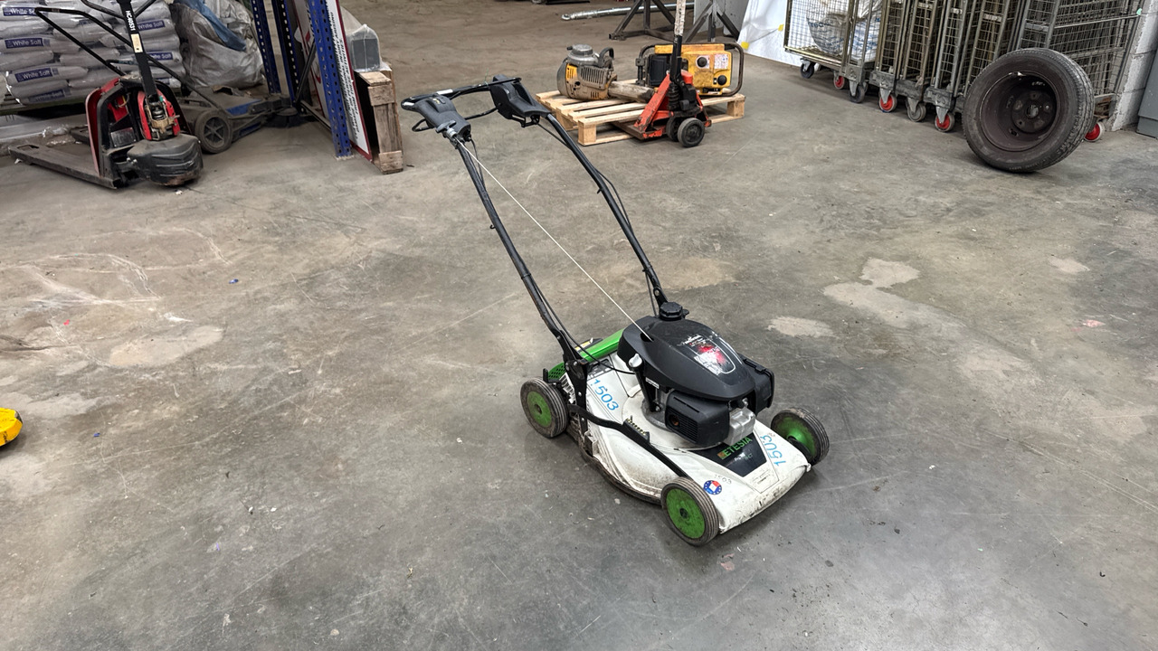 ETESIA PRO 46 PHCT - Baugeräte: das Bild 2 ETESIA PRO 46 PHCT - Baugeräte: das Bild 2