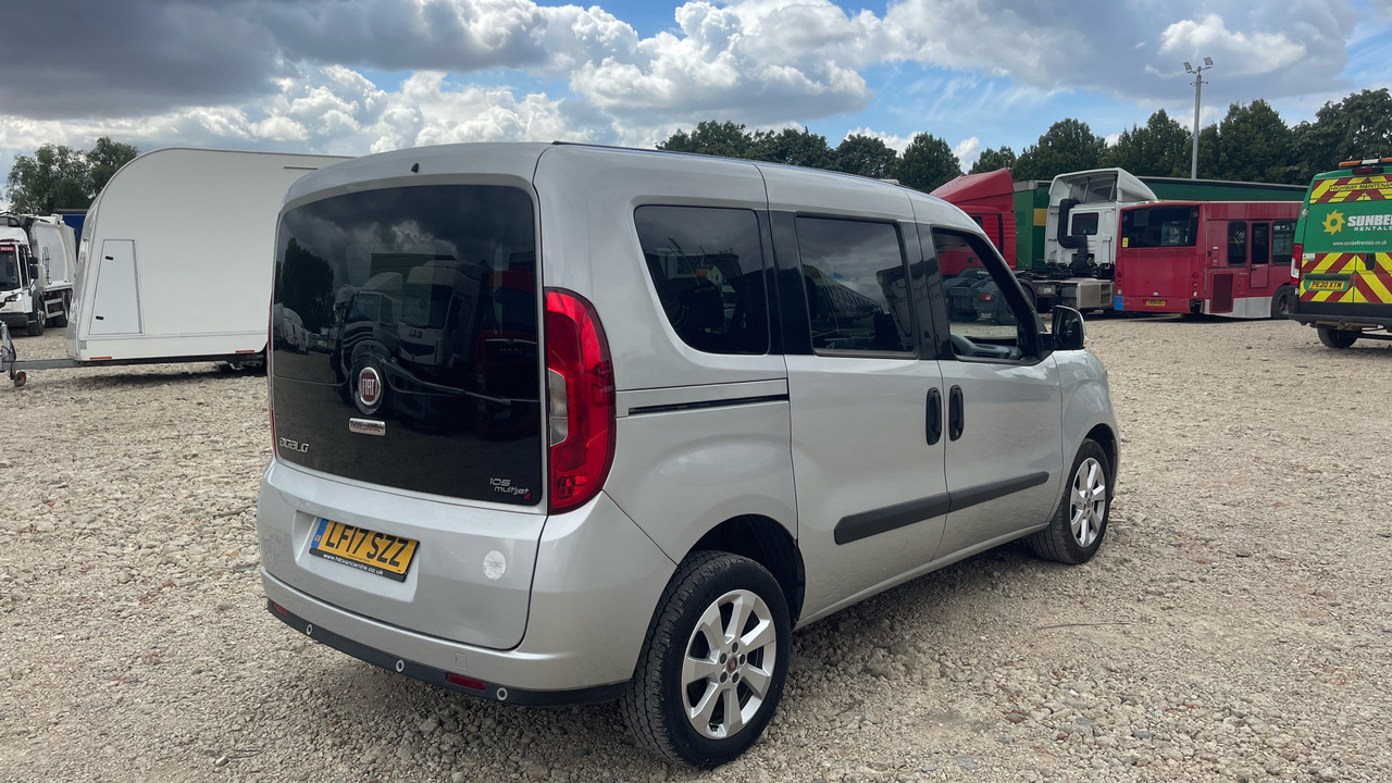 FIAT DOBLO 1.6 MULTIJET - Transporter mit Doppelkabine: das Bild 4 FIAT DOBLO 1.6 MULTIJET - Transporter mit Doppelkabine: das Bild 4