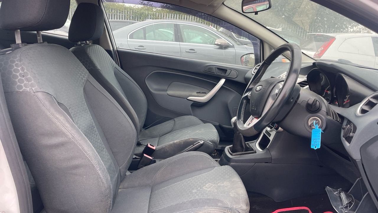 FORD FIESTA S 90 1.6 TDCI ZETEC - Schrägheck: das Bild 5 FORD FIESTA S 90 1.6 TDCI ZETEC - Schrägheck: das Bild 5
