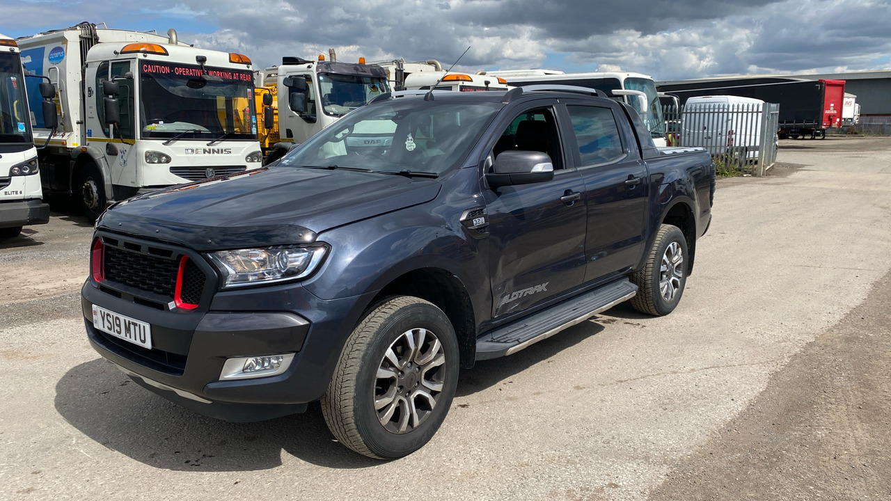 Ford Ranger WILDTRAK 200 3.2 TDCi - Pick-up, Transporter mit Doppelkabine: das Bild 2 Ford Ranger WILDTRAK 200 3.2 TDCi - Pick-up, Transporter mit Doppelkabine: das Bild 2