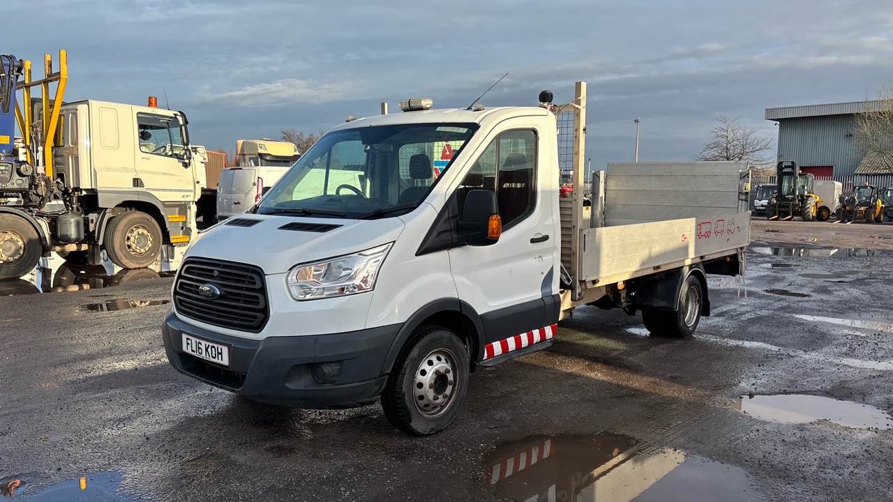 Ford Transit 350 2.2 TDCi 125ps - Pritsche Transporter: das Bild 2 Ford Transit 350 2.2 TDCi 125ps - Pritsche Transporter: das Bild 2